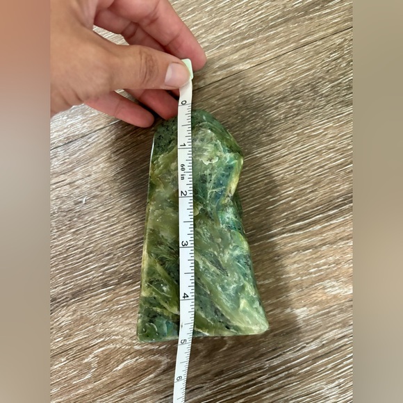 Nephrite Jade Freeform - Picture 8 of 8